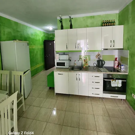 Apartment Peter Golem Golem (Tirana)